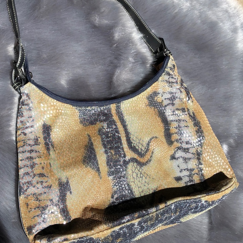 3/12$ Maxx New York Handbag - Picture 1 of 8